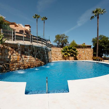 Sitio de CalahondaPrivate Heatable Infinity Pool With Sea Views In La Mairena, Marbellaアパートメント エクステリア 写真